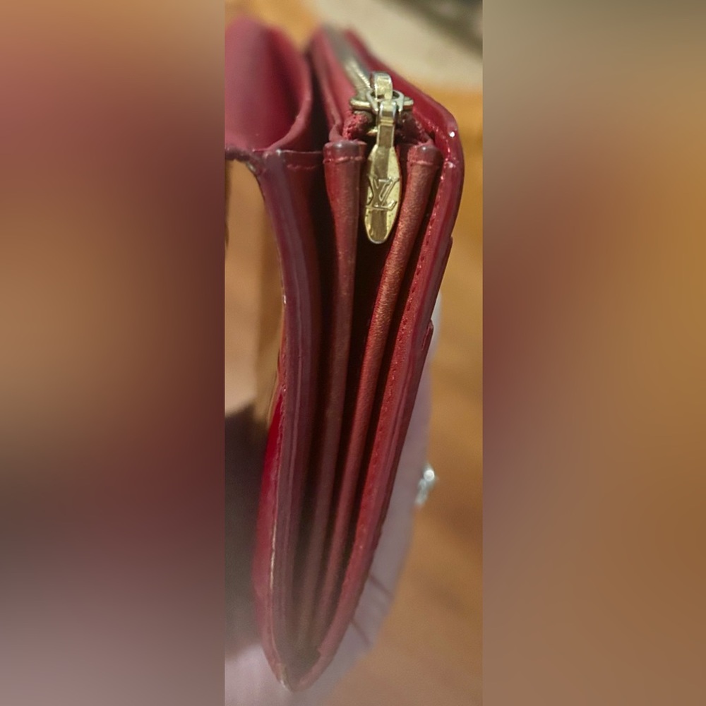 ✨ Louis Vuitton Vernis Sarah Wallet – Red Patent Leather ✨ - Picture 11 of 13